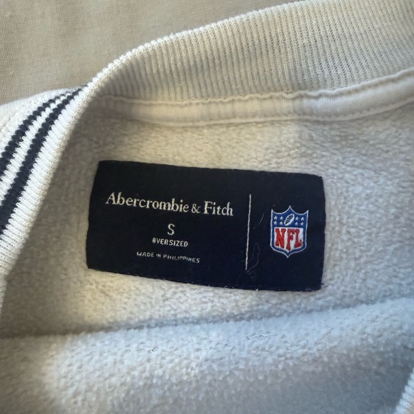 Abercrombie & Fitch White San Francisco 49ers Crewneck Sweater - Picture 2 of 3